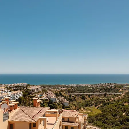 Apartment, With Large Private Glazed Terrace And Panoramic Sea Views, In Calahonda, Mijas *