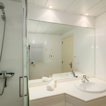 Apartment Apartment, With Large Private Glazed Terrace And Panoramic Sea Views, In Calahonda, Mijas
