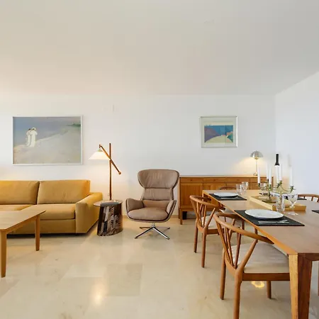 Apartment, With Large Private Glazed Terrace And Panoramic Sea Views, In Calahonda, Mijas *